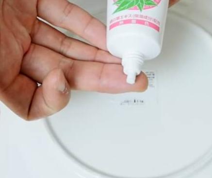 物品上的标签怎么撕下来,标签纸撕不下来怎么处理