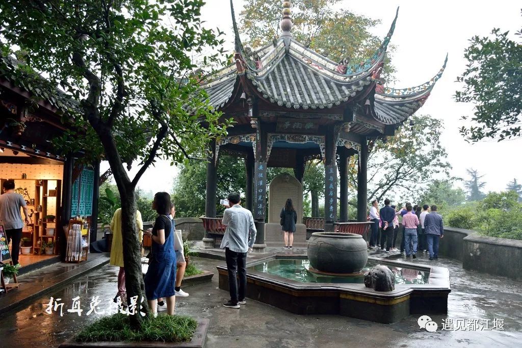 徽派建筑历史悠久的古建筑,这座古建筑气势雄伟