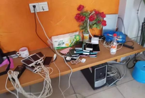 入群听“大师”分析股票挣大钱？桃江警方一举端掉两个电信诈骗窝点