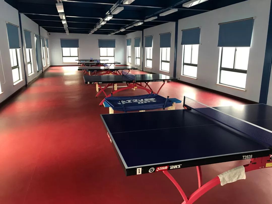 静安体育中心跑道开放时间,静安体育中心免费开放吗