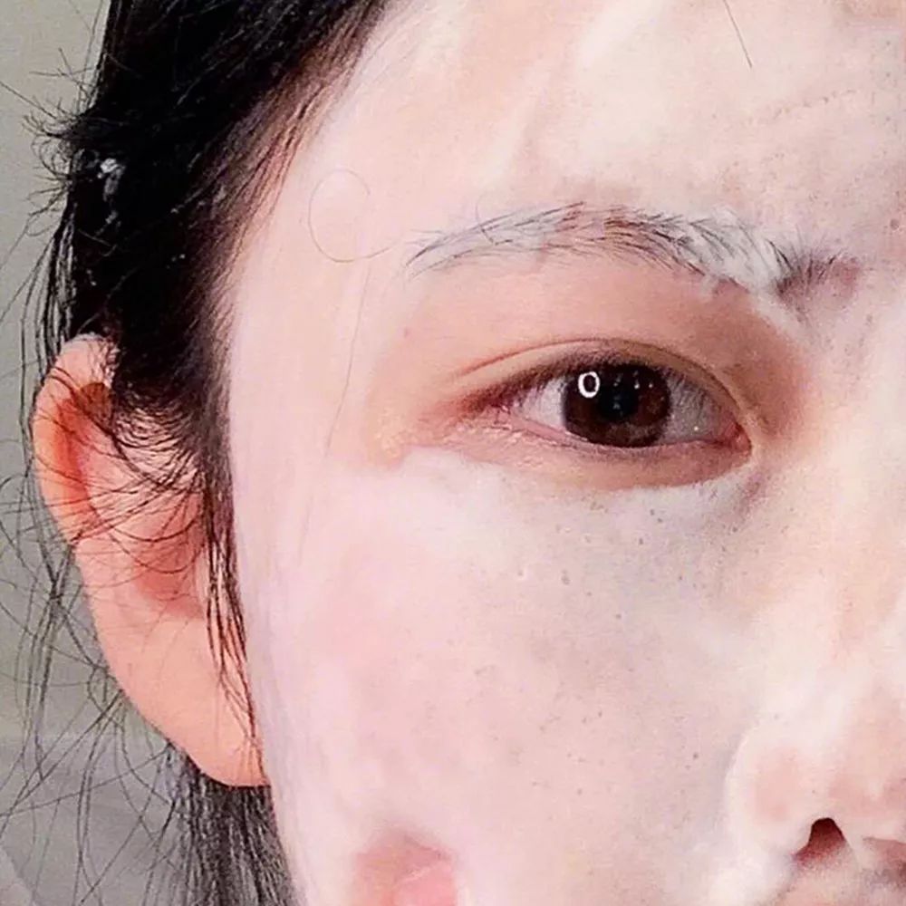 用它洗脸,脏东西自己浮出来,比做10次面膜还管用!丨开团