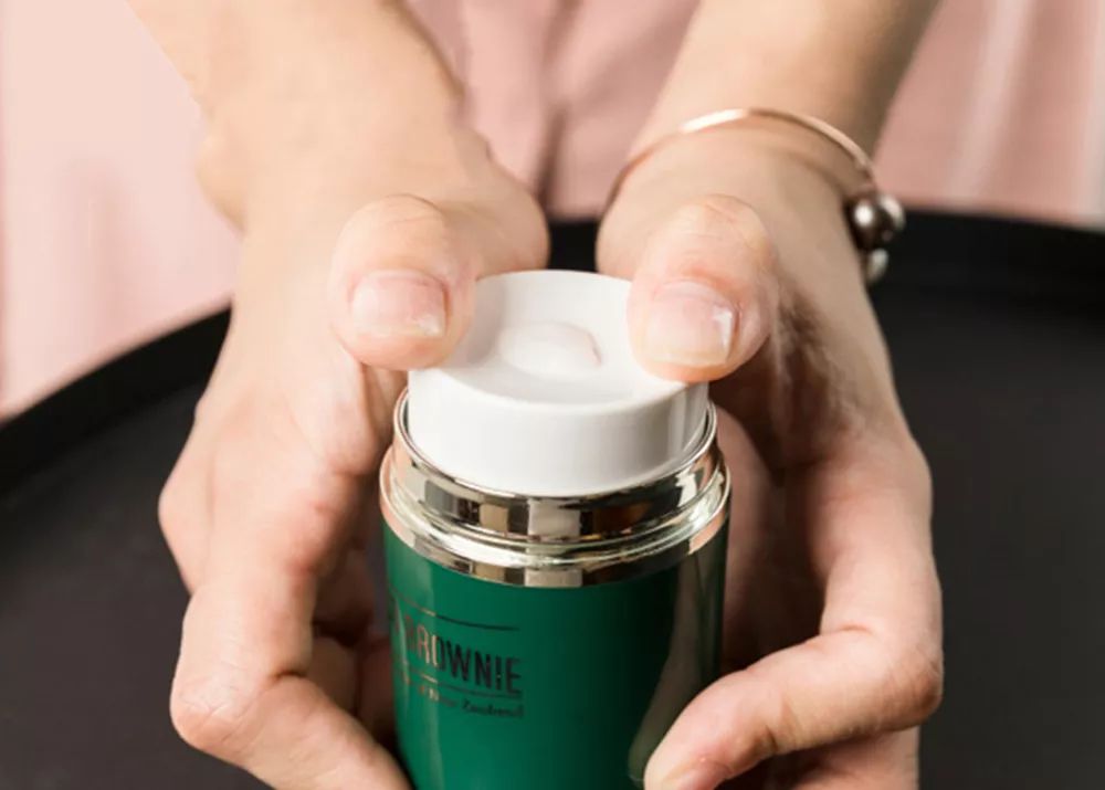 用它洗脸,脏东西自己浮出来,比做10次面膜还管用!丨开团