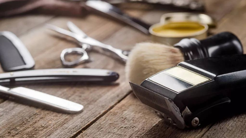 装成没患癌的模样：戴上假发，我还是“原来”的我