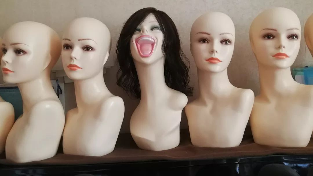 装成没患癌的模样：戴上假发，我还是“原来”的我