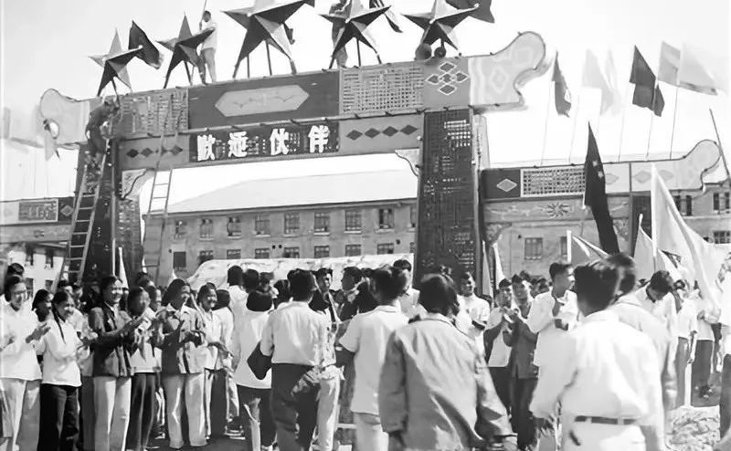 开学季:有一种爱,叫做爸妈给你塞的行李箱!(附大学新生行李箱应怎么选?)