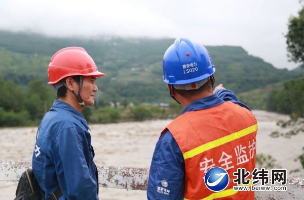 暴雨袭击的预案,暴雨夜袭冲垮民居