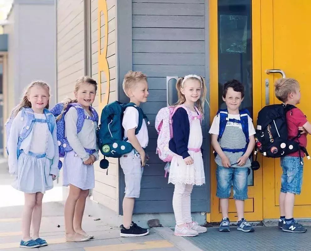 真正护脊的书包！挪威皇室*用御**书包！背着好看，保护脊椎，不驼背