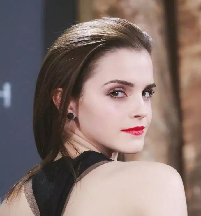 丰唇怎样让唇边更立体,适合丰唇的唇形