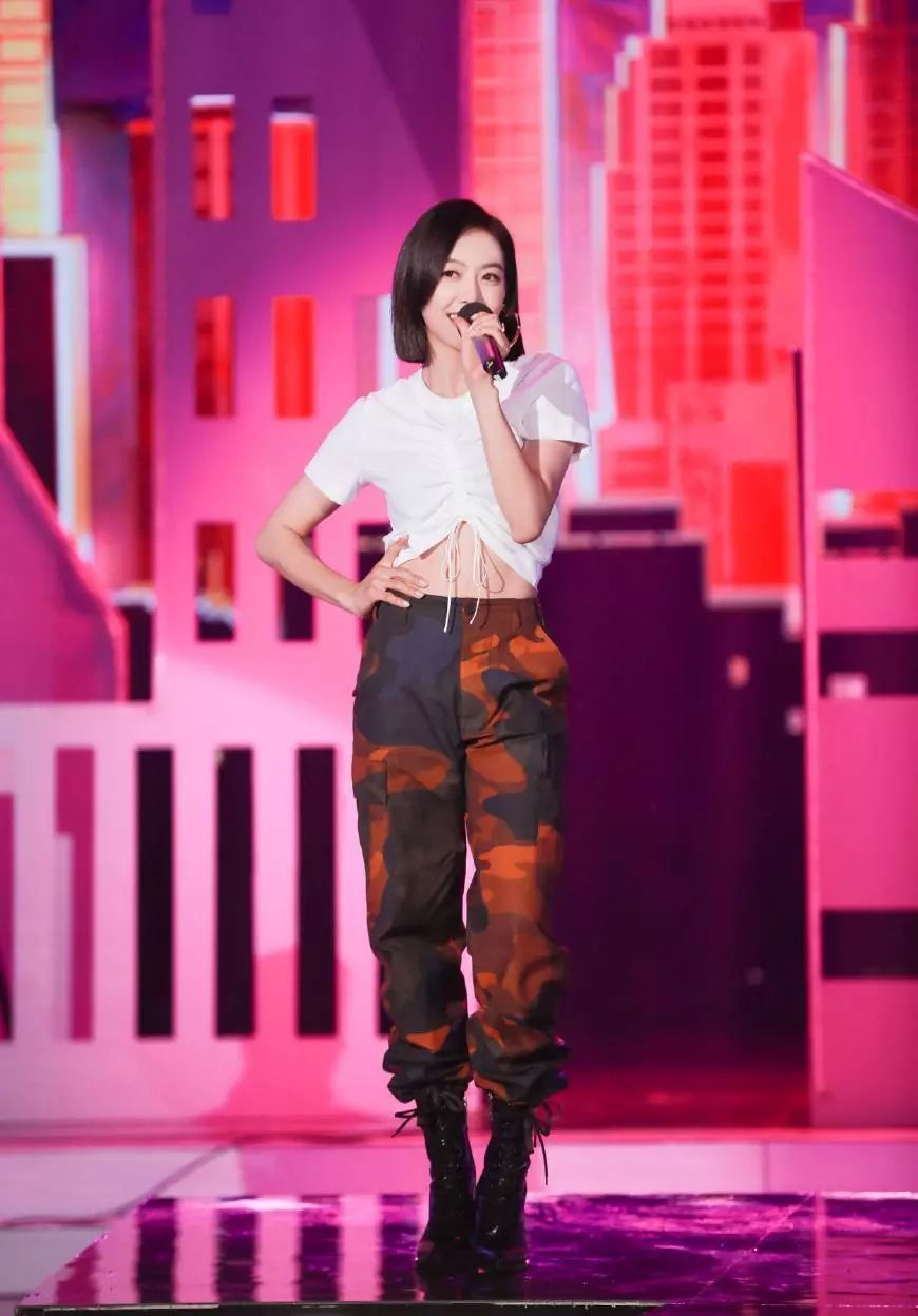 衣橱里都是“爸爸式”衣服？！我终于变成了我妈眼中嫁不出的亚子...|衣帽间