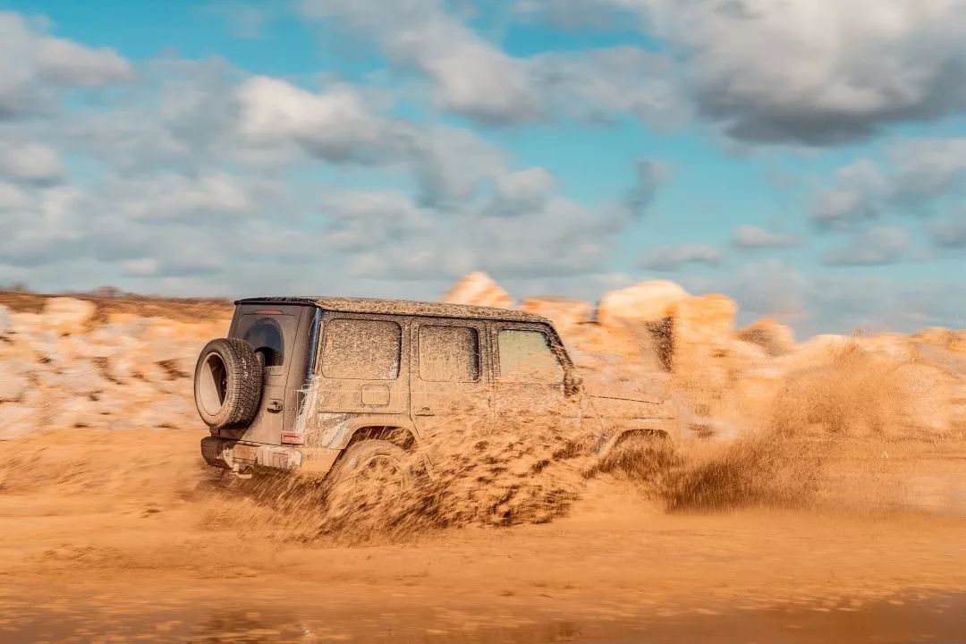 三台硬派越野,三辆硬派越野车