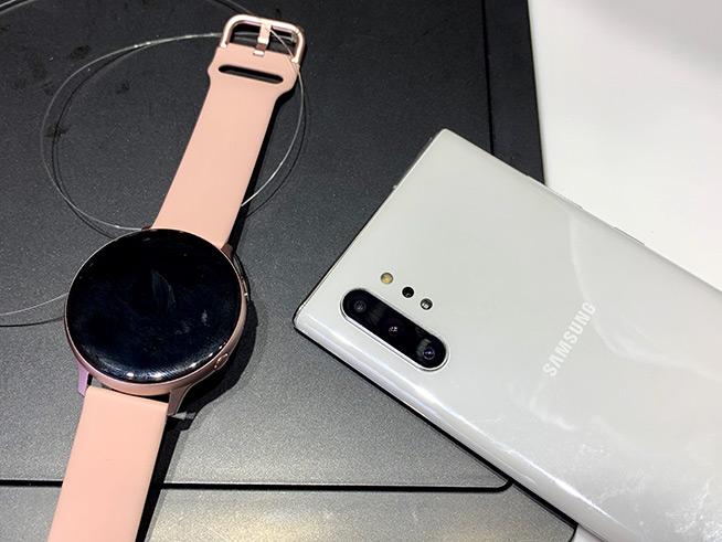 三星第一款双模5g,三星首款5g手机