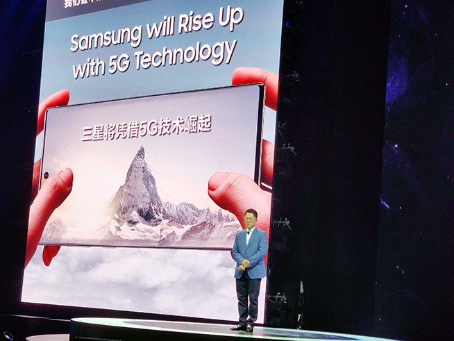 三星第一款双模5g,三星首款5g手机