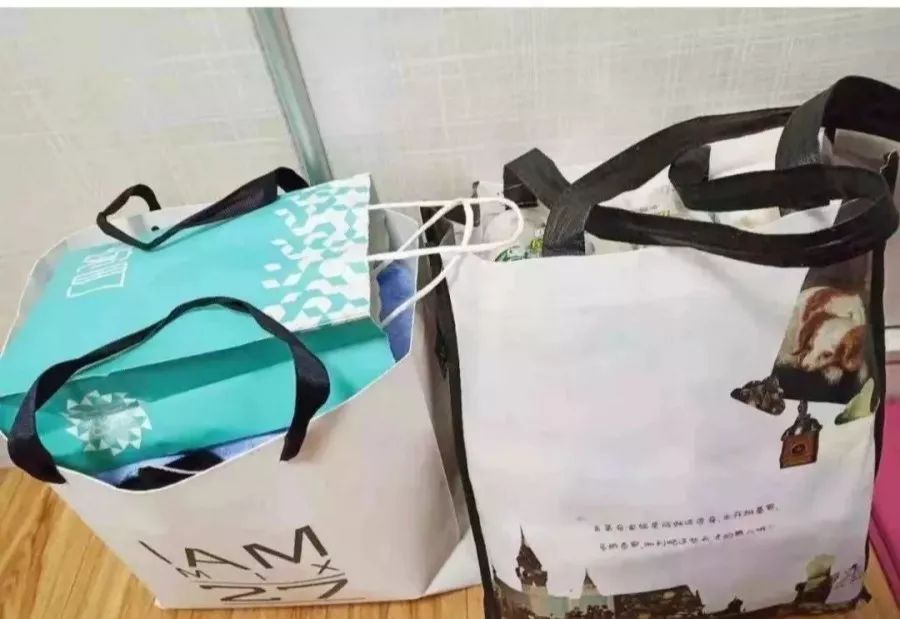 开学季:有一种爱,叫做爸妈给你塞的行李箱!(附大学新生行李箱应怎么选?)