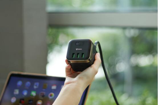 插座玩出新花样公牛魔方usb插座,公牛魔方插座多功能转换插头