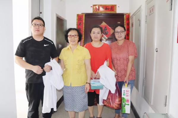 楦挎腐鍖婚櫌鏌ヤ綋涓績鍦ㄥ摢,鍖诲姟浜哄憳涓婇棬瀹惰