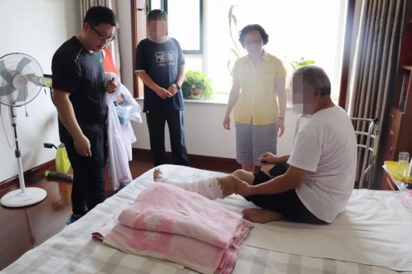 楦挎腐鍖婚櫌鏌ヤ綋涓績鍦ㄥ摢,鍖诲姟浜哄憳涓婇棬瀹惰