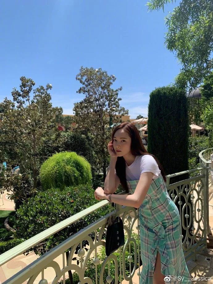 郑秀妍为什么被称老赖,郑秀妍属于什么经纪公司