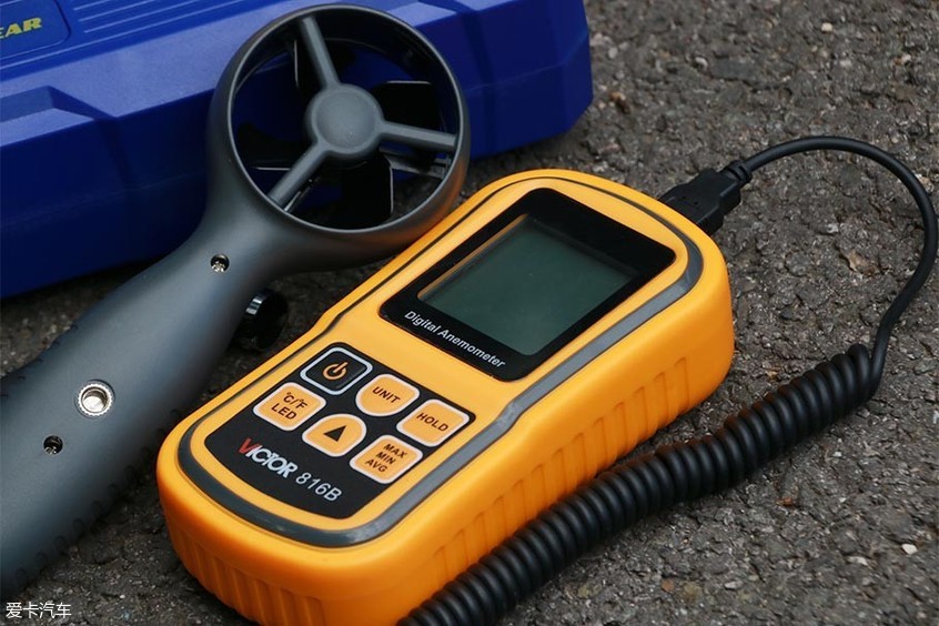 车载充气泵固特异和米其林哪个好,固特异米其林与倍思充气泵哪个好