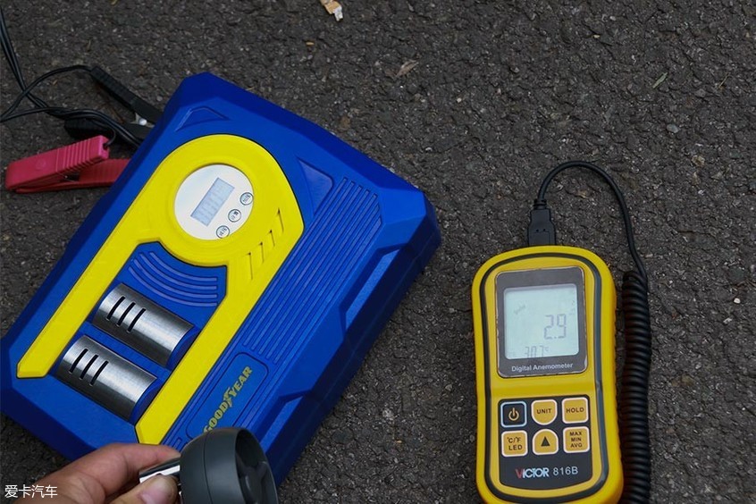 车载充气泵固特异和米其林哪个好,固特异米其林与倍思充气泵哪个好