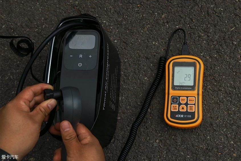 车载充气泵固特异和米其林哪个好,固特异米其林与倍思充气泵哪个好