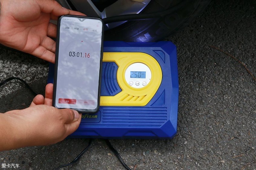 车载充气泵固特异和米其林哪个好,固特异米其林与倍思充气泵哪个好