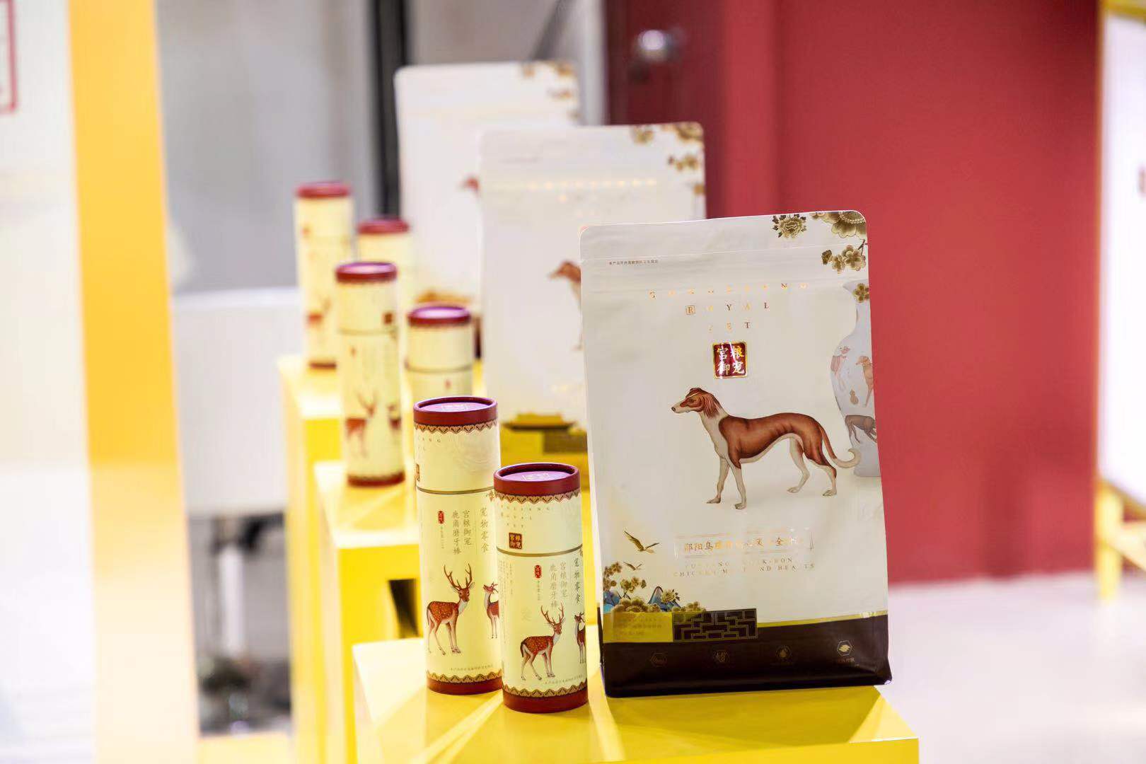 从宠物明星品牌到新国货，疯狂小狗如何完成创新变革？