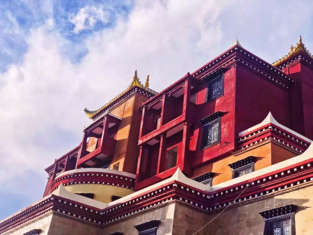 全县群众，政务服务中心搬家啦，这些新变化你要知道