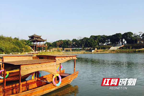 贫困村变网红打卡地,贫困村成网红村