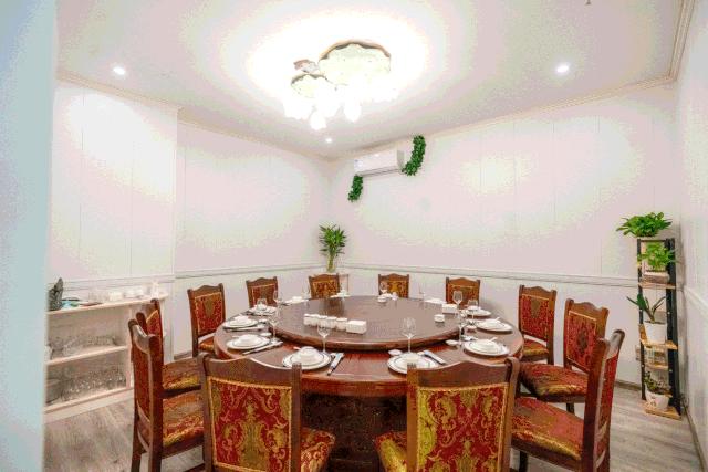 搬来个舟山「海鲜市场」！佛手、胭脂、大米鱼…你爱吃的海鲜从挑到做全get