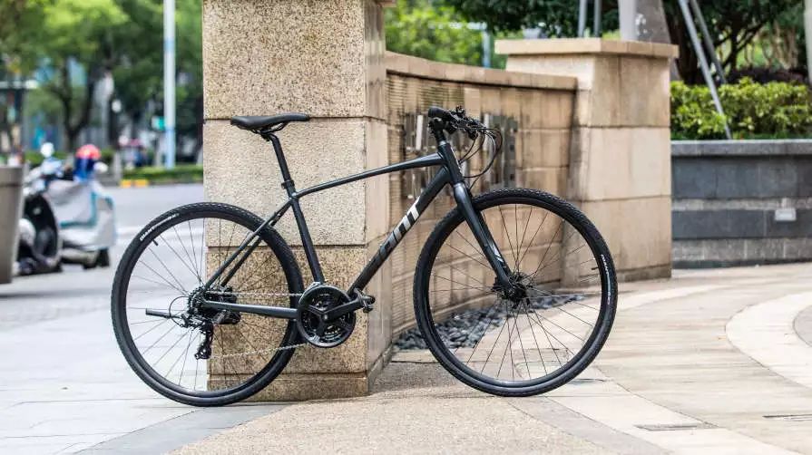 捷安特escape3公路车适合女生骑,捷安特escape1和liv公路车哪个好