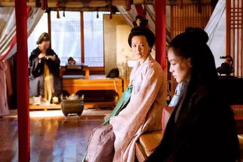 终于窜红了！这个最不出名的影后