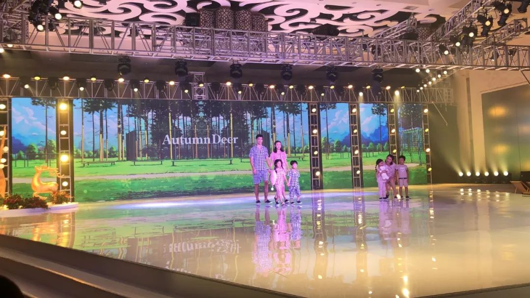 广东时装周香云纱,广东时装周千玉香云纱