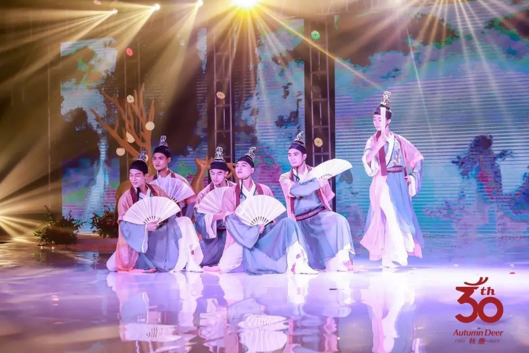 广东时装周香云纱,广东时装周千玉香云纱