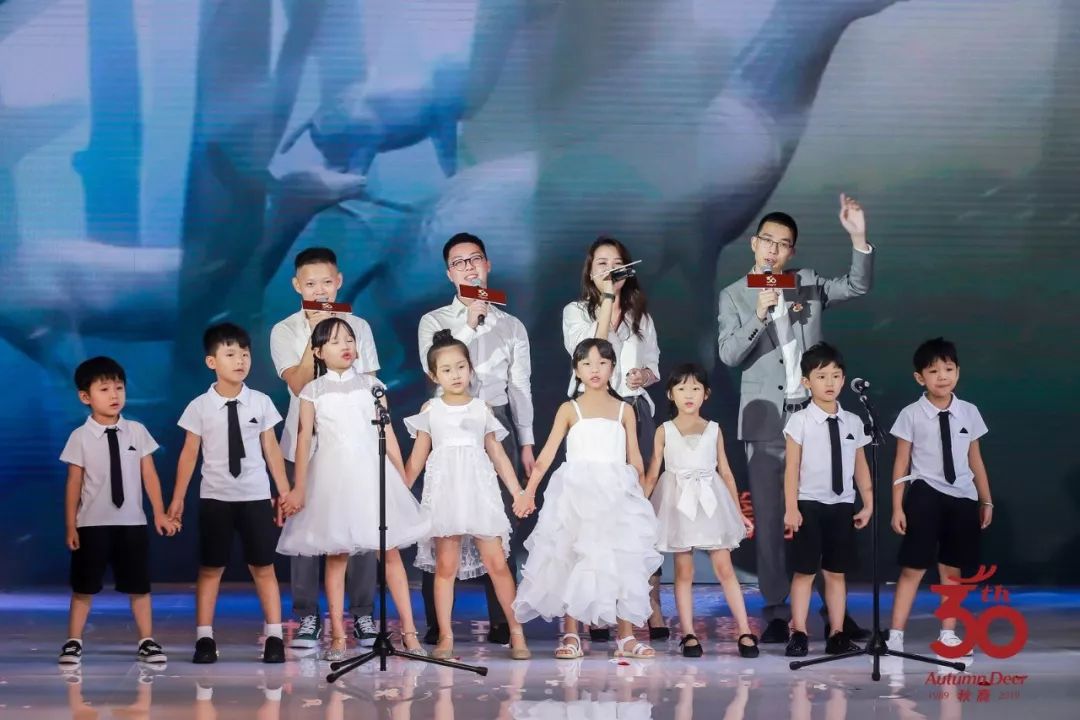 广东时装周香云纱,广东时装周千玉香云纱