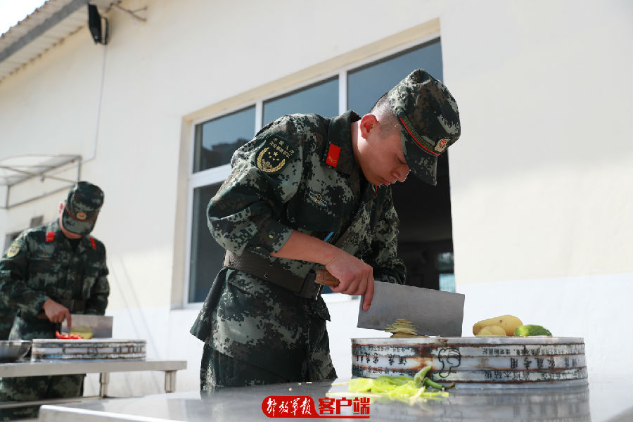 军队警士选晋条件,想报考士官如何选科