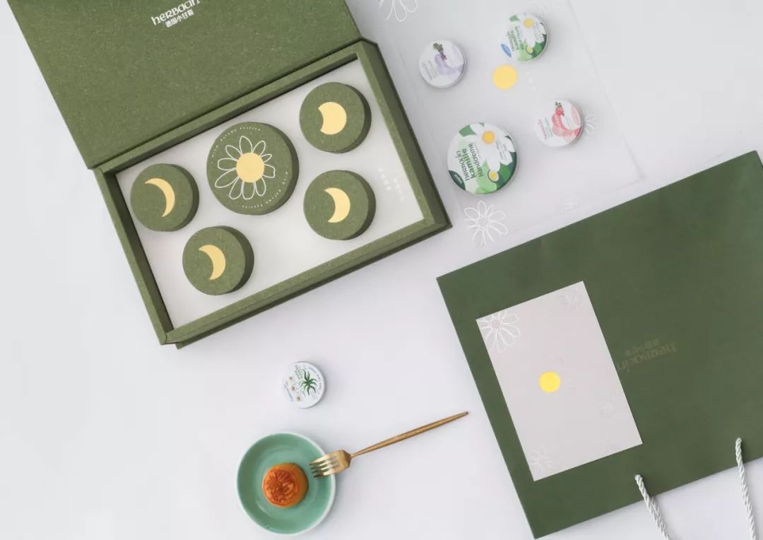 德国小甘菊纪念礼盒,herbacin德国小甘菊礼盒