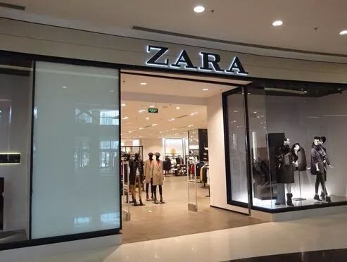 福建又一名企跌落！被称中国ZARA！如今质押爆仓，半年巨亏5亿，关店2400家