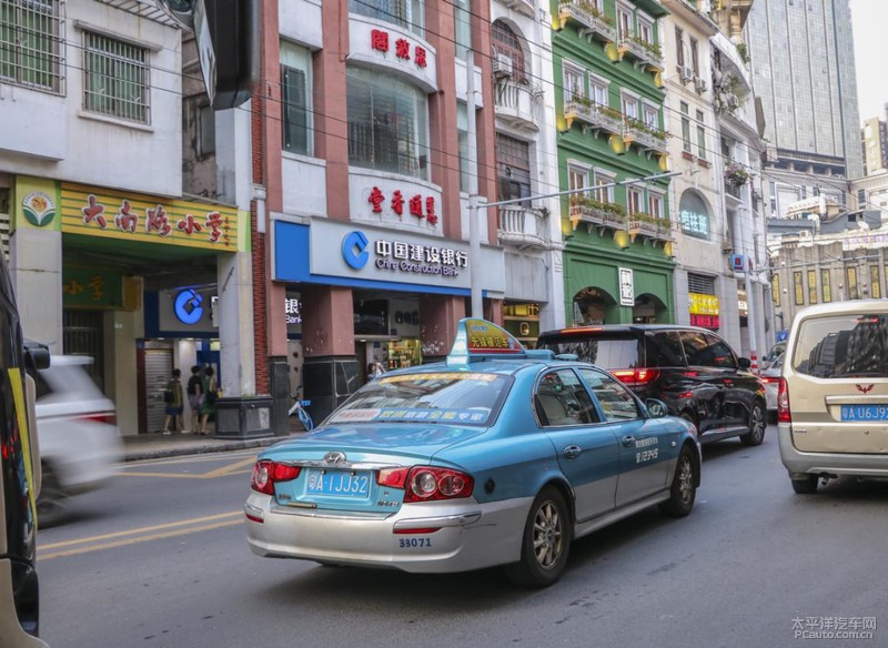广州黄颜色的出租车 (广州出租车为什么这么多颜色)