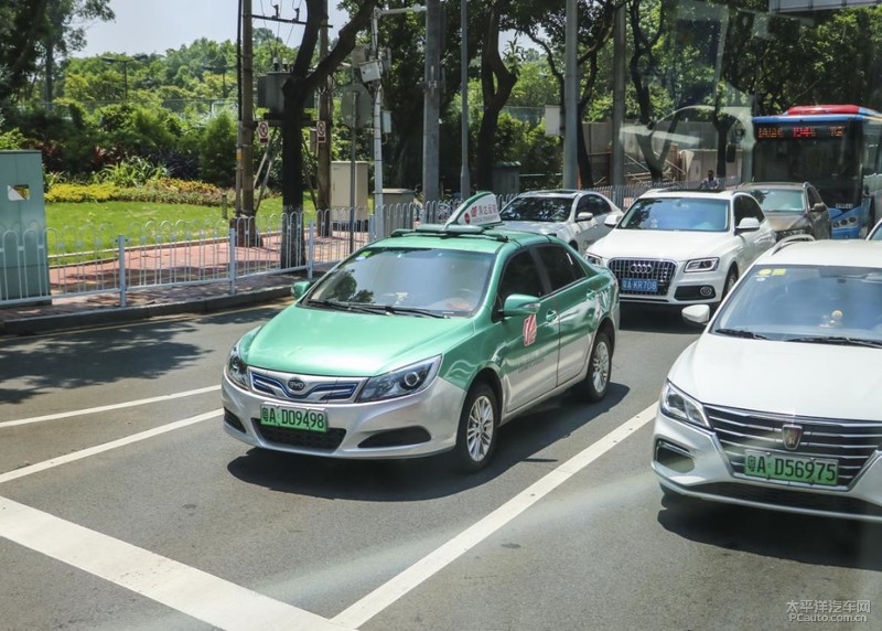 广州黄颜色的出租车 (广州出租车为什么这么多颜色)
