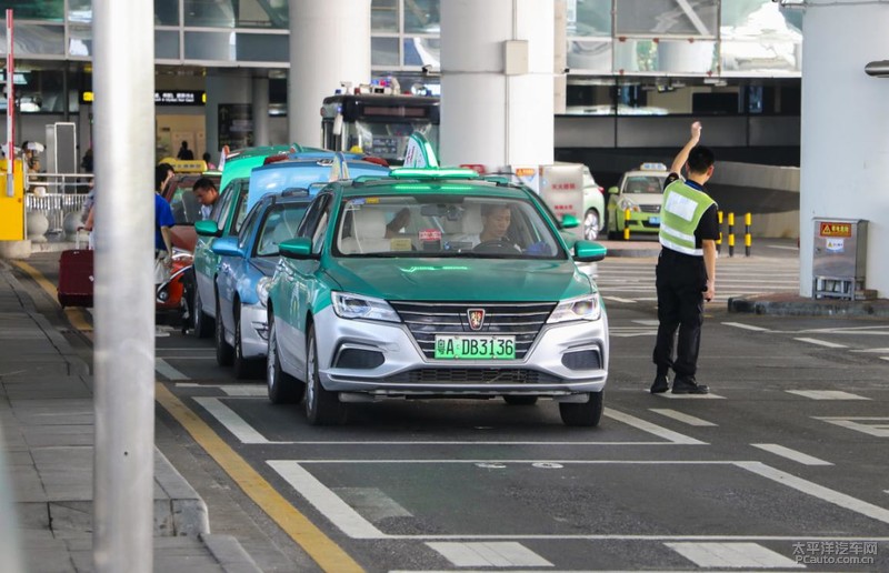 广州黄颜色的出租车 (广州出租车为什么这么多颜色)
