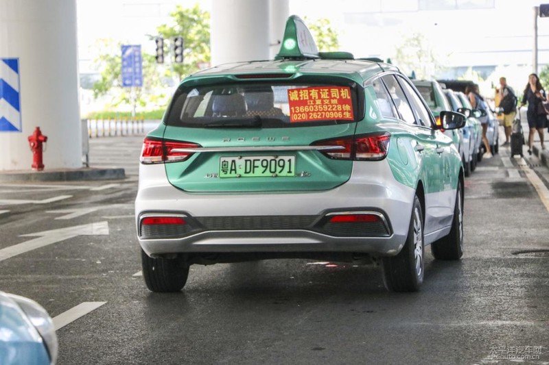 广州黄颜色的出租车 (广州出租车为什么这么多颜色)