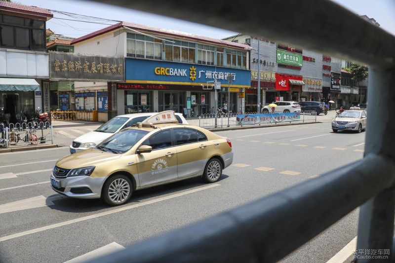 广州黄颜色的出租车 (广州出租车为什么这么多颜色)