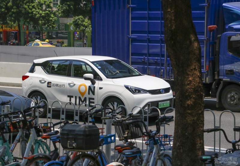 广州黄颜色的出租车 (广州出租车为什么这么多颜色)