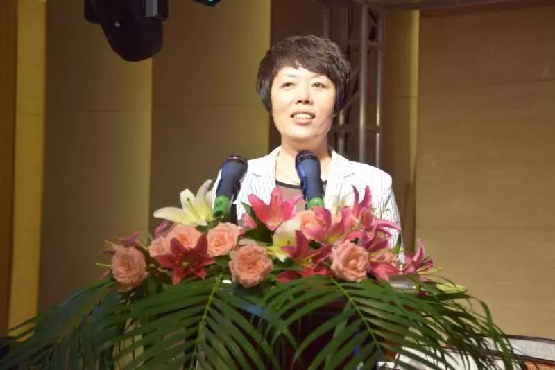 梅河口市举办2019“赏最美秋天跑最美赛道”活动暨智慧城市发展论坛