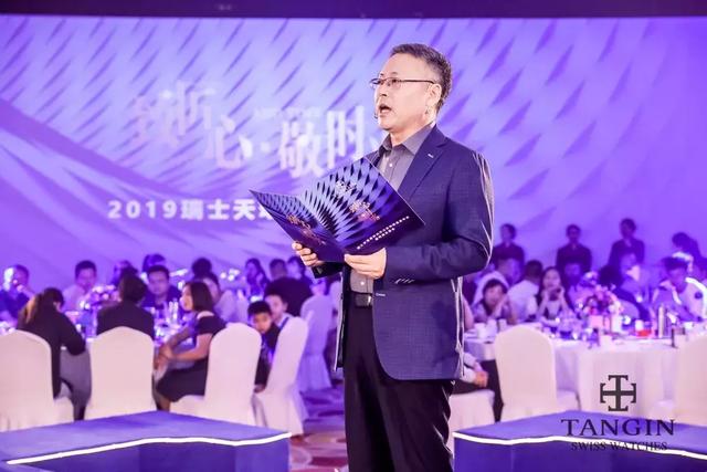 严屹宽冻龄男神,年轻时候的严屹宽究竟有多绝