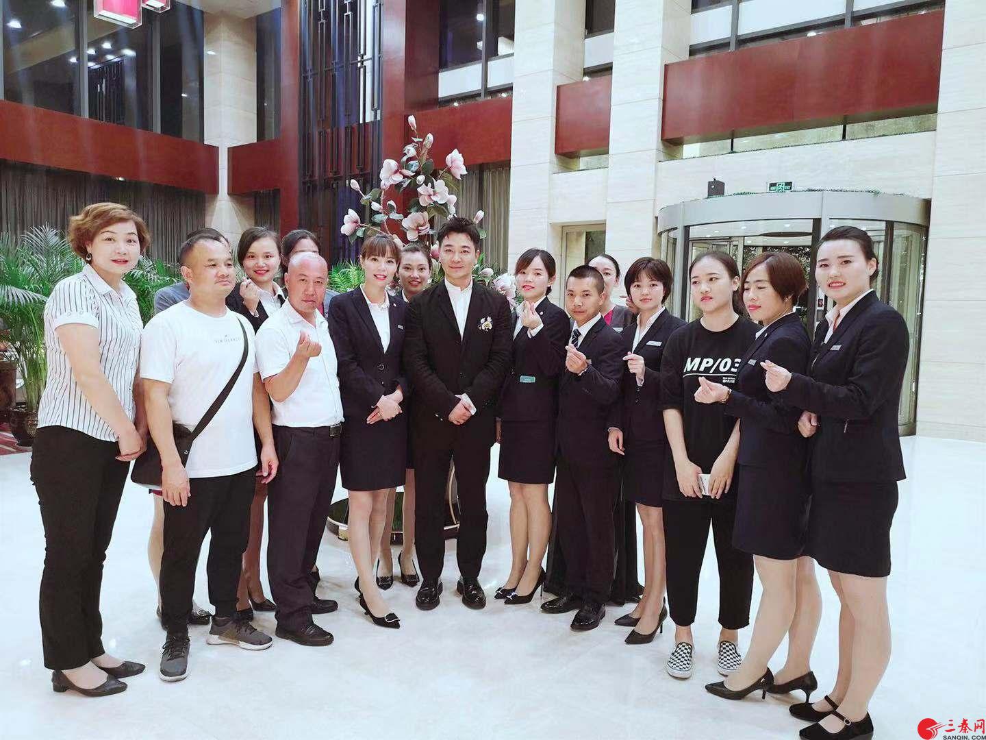 为喜迎新中国成立70周年电影音乐会,大汉天一酒店倾力保驾护航