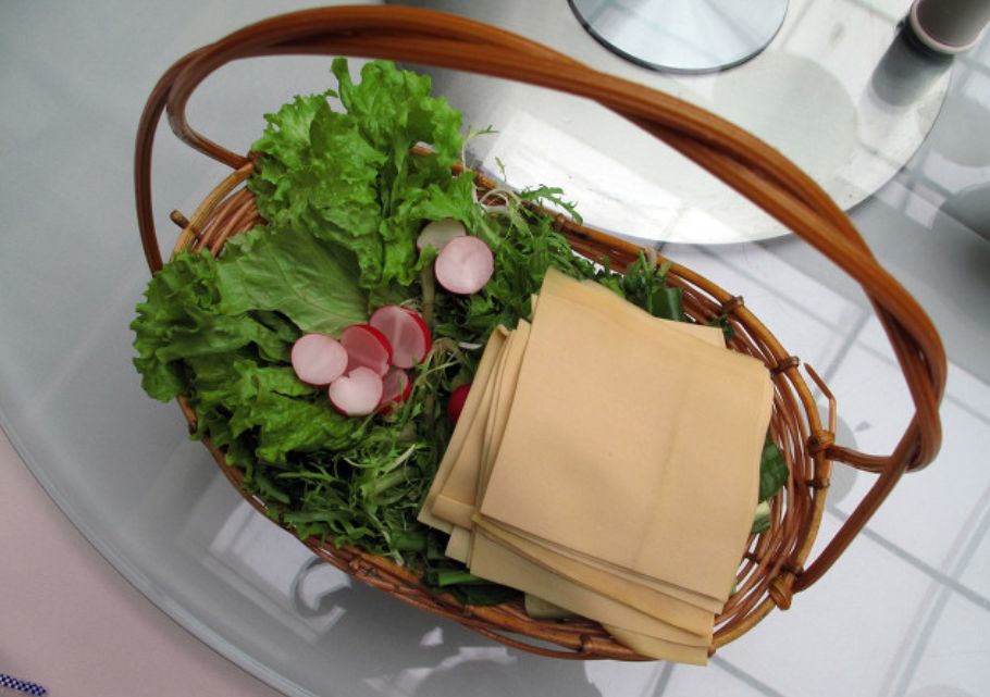 东北蘸酱菜到底有多野,东北为什么喜欢吃蘸酱菜