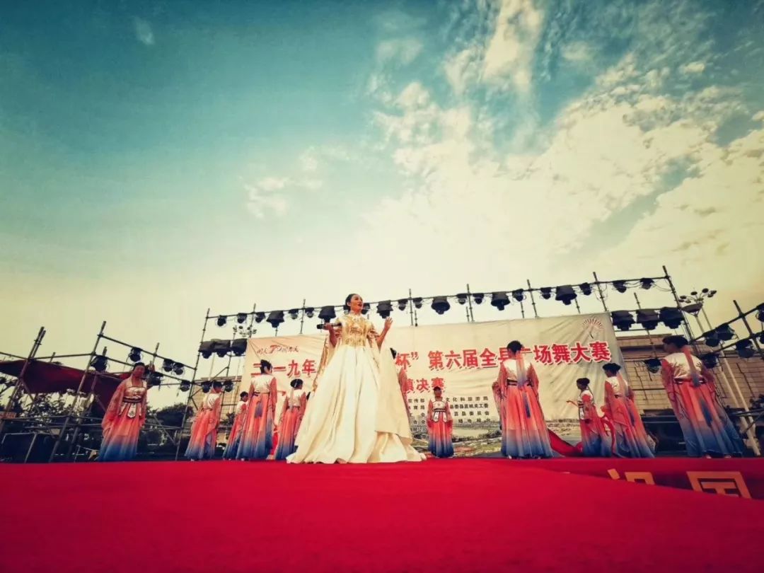 山东莒县青春快闪,快闪莒县寨里