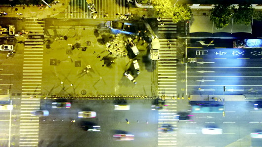 粗汉细活挑灯“夜战”…经十路整修何以“不扰民”?