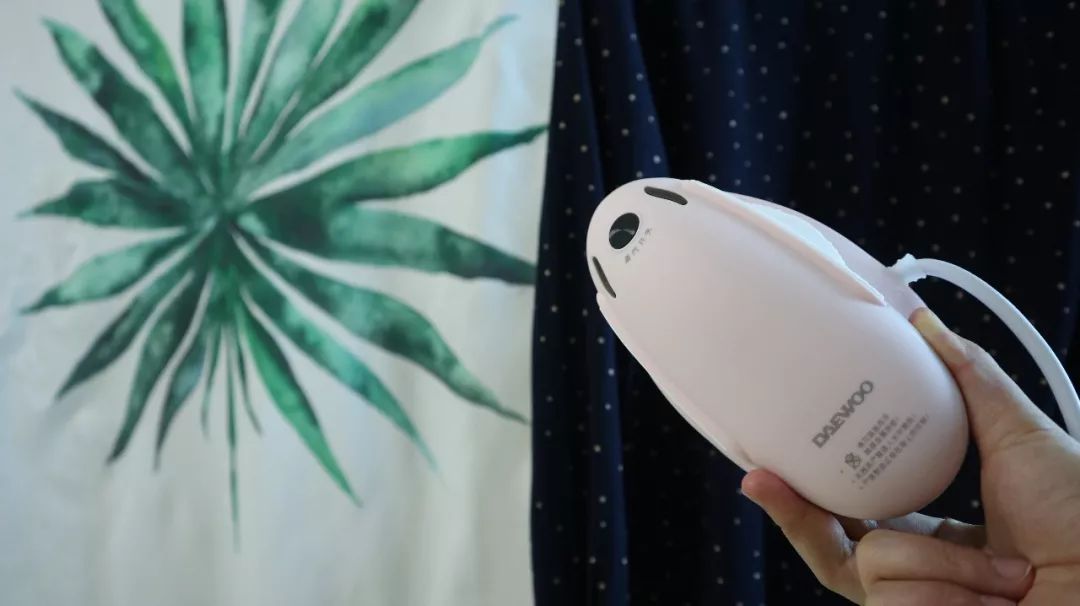 怎么用烫板夹熨衣服,用简易工具熨衣服